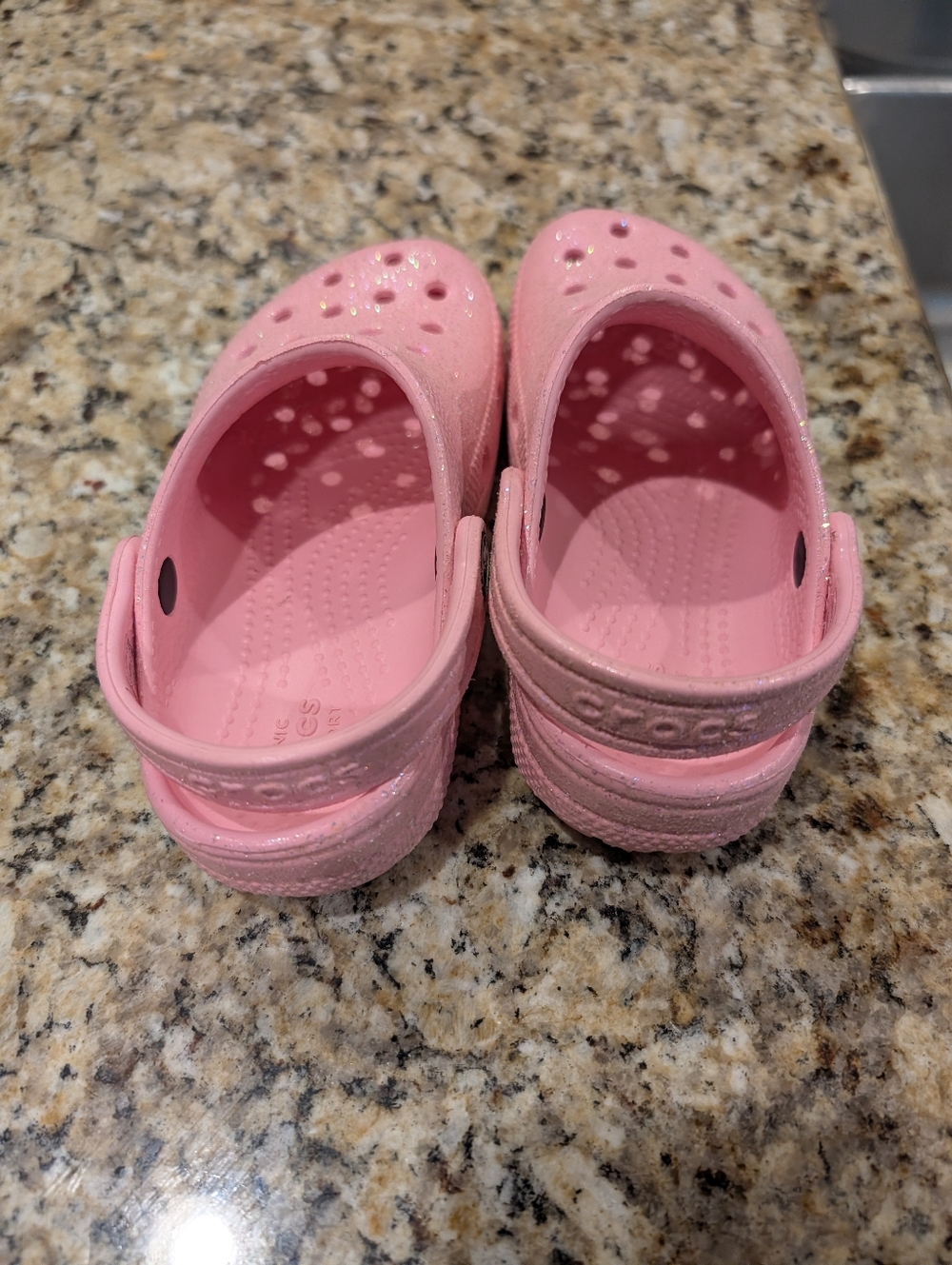 Crocs Classic Pink Glitter Sparkle Clogs Toddler/Little Kids Size C11 - Picture 2 of 5